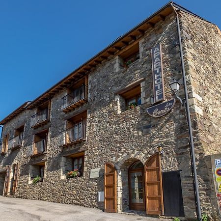 Aparthotel Les Corts Льивия Экстерьер фото