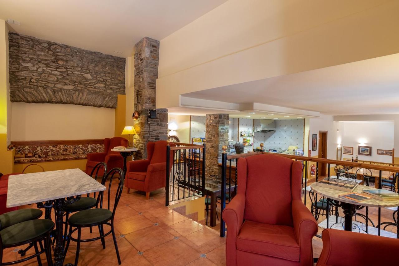 Aparthotel Les Corts Льивия Экстерьер фото